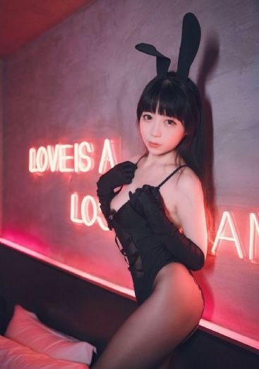 妻子的邻居