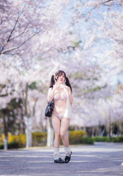 女儿的朋友观看