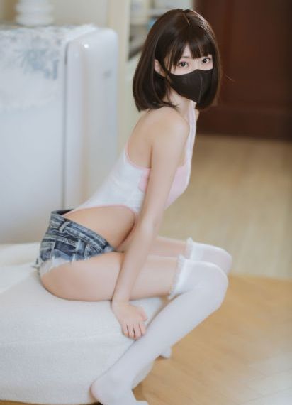 漂亮的保姆免费
