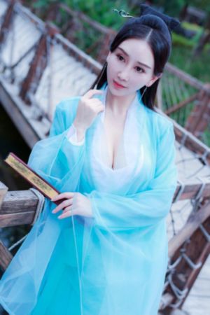 伦理年轻的岳