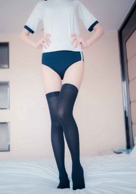 女生肌肌